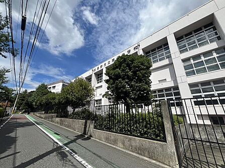 武蔵野市立第二中学校 徒歩12分 930m
