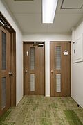 各階に男女別トイレと給湯室有り