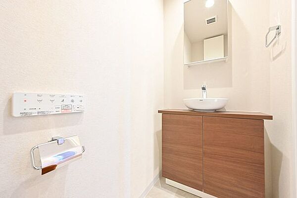 トイレを拡大表示