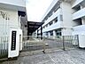周辺：横浜市立共進中学校 徒歩12分。 920m