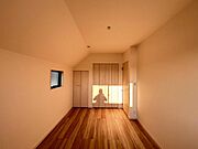 ■おうち時間に彩を。素敵な居室空間です。