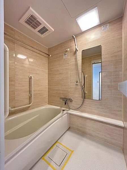 浴室スペースもゆとりがあり、お子様と入るなど、いつか過ごせなくなるお時間をたくさん過ごしてください!