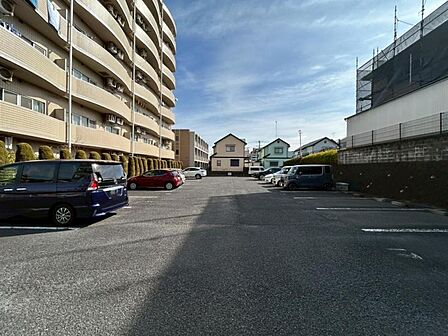 ゆったりとした時間が流れる落ち着いた住宅街区