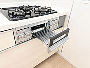 その季節で旬のお魚を楽しめます。お正月はお餅を焼くのも良さそうですね！