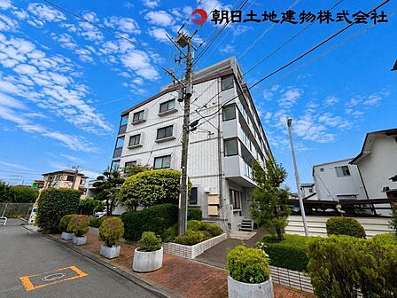 日々の疲れを癒す落ち着いた住環