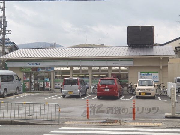 画像23:ファミリーマート　西京山田店まで620メートル
