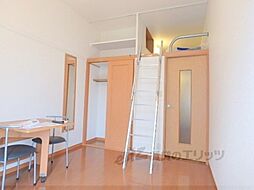 近鉄京都線 伊勢田駅 徒歩5分の賃貸アパート 2階1Kのリビング/ダイニング