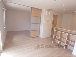 JR東海道・山陽本線 向日町駅 徒歩15分の賃貸アパート 2階3LDKのリビング/ダイニング