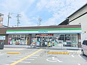 ファミリーマート　三山木西店まで200メートル