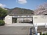 周辺：大宅中学校まで700メートル