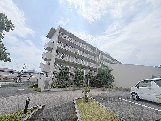 アーバンエース松井山手パル寮棟_トップ画像