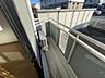 バルコニー：同一物件、別部屋の写真です。