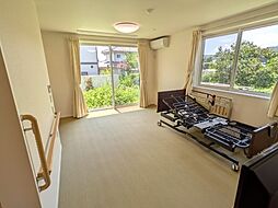 みらいふ岡田松岡　A棟 101 1階ワンルームのリビング/ダイニング