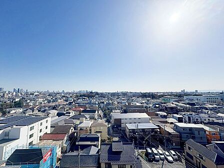 10階建て9階部分、南向きにつき眺望、陽当たり、通風良好です。