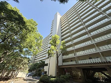 全14棟・総戸数1872戸のビッグコミュニティ(I棟総戸数204戸)。