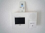 インターホンは嬉しいモニター付き☆