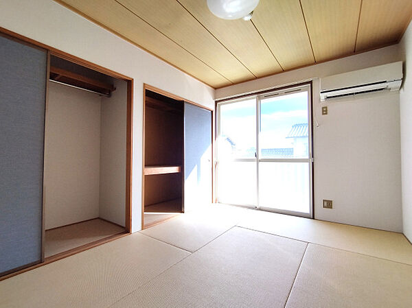 画像8:モダンな畳の和室です