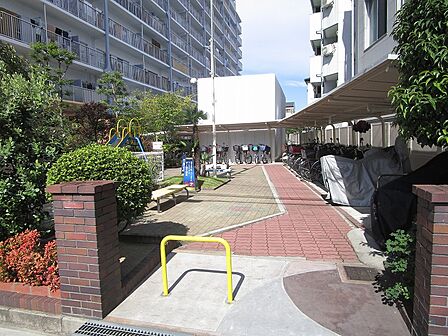 敷地内の公園です。