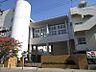 周辺：玉津中学校まで約２４０ｍ（徒歩３分）です。