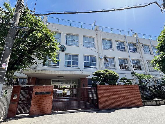 勝山小学校まで...