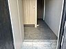玄関：江戸川区西小岩2丁目　中古戸建の玄関です。