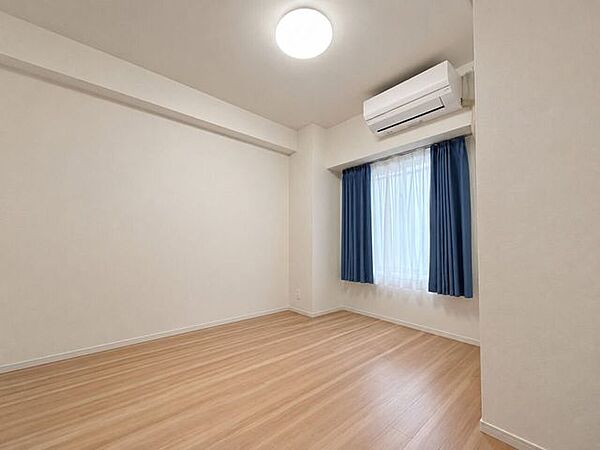 洋室を拡大表示