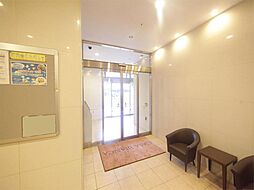 エントランス　防犯カメラ　オートロック　宅配BOX付