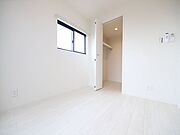 洋室5帖　ウォークインクローゼット付　同仕様写真