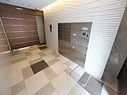 エントランス　ALSOKセキュリティ　オートロック　宅配BOX