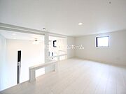 ロフト6.2帖（収納にも寝室にも使えます）