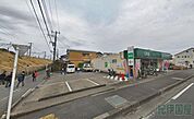 ユーコープ国府津店(863m)