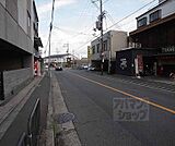 前面道路です