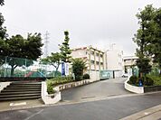 小牧市立本庄小学校（650m）