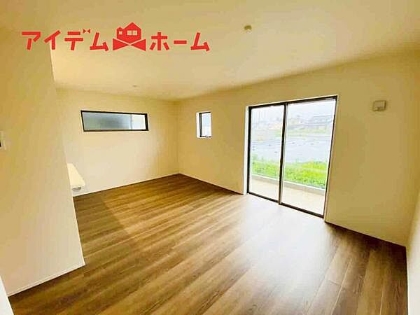 リビング/ダイニングを拡大表示