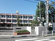小牧市立味岡中学校（754m）