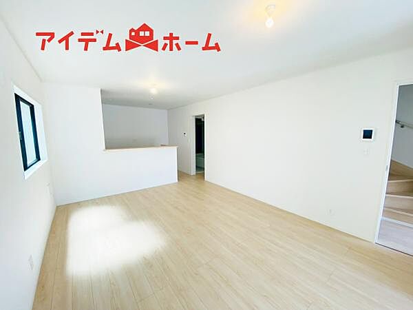 リビング/ダイニングを拡大表示
