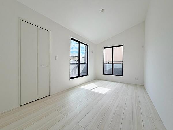 寝室を拡大表示