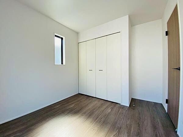 洋室を拡大表示