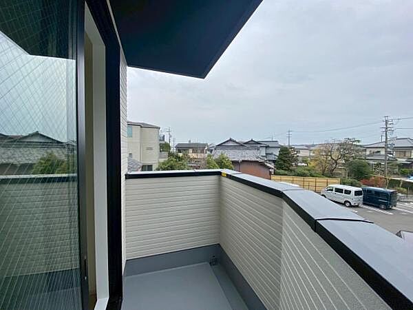 バルコニーを拡大表示