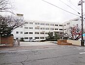東海市立渡内小学校（650m）