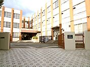 名古屋市立大高中学校（1560m）