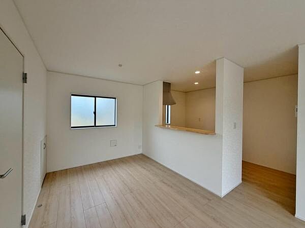 リビング/ダイニングを拡大表示