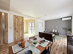 リビング/ダイニングの画像