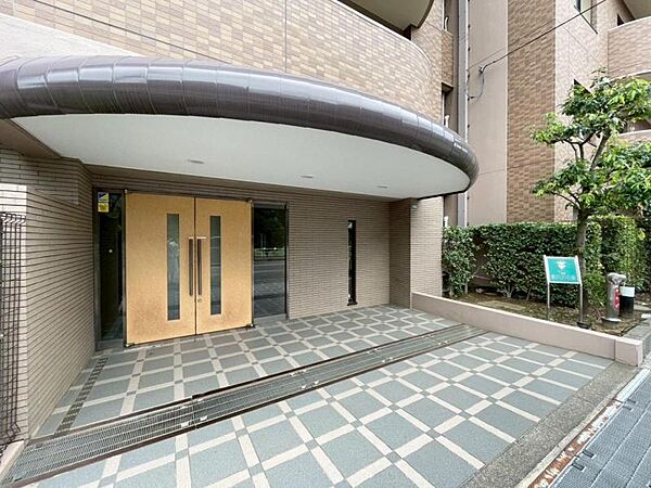 エントランスを拡大表示