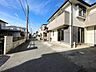 その他：前面道路は車通りが少なく、毎日の車の出し入れや、お子様の通行に安心です！