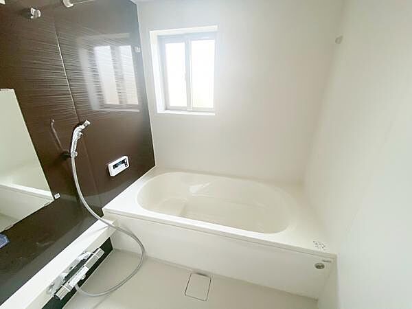 浴室を拡大表示