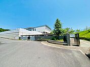 みよし市立三好丘中学校（1180m）