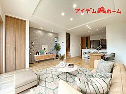 豊山町豊場 全3棟 2号棟