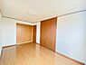 室内：休日、平日問わずお気軽にお問合せくださいませ。