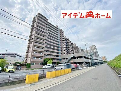 外観：現地（2025年8月）撮影 休日、平日問わずお気軽にお問合せくださいませ。